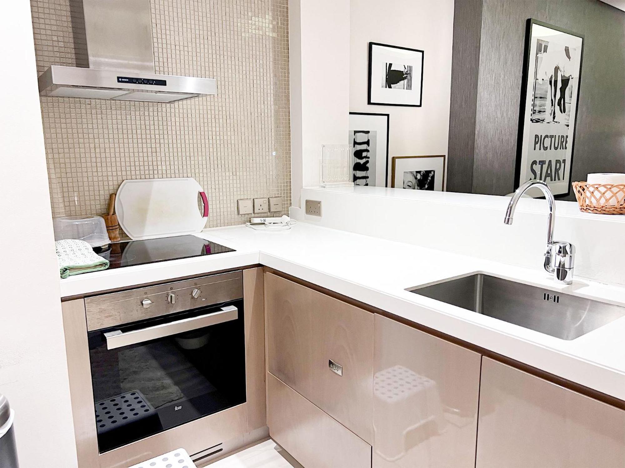 Apartment Paramount Towers - Cosmos Living 1 Bedroom Dubai